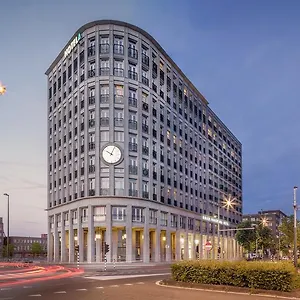 **** Szálloda Amadi Panorama Hollandia